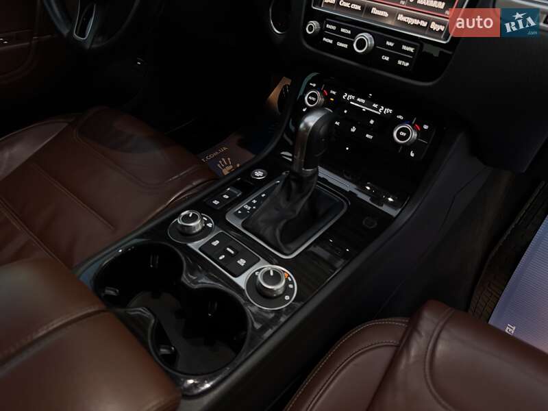 Внедорожник / Кроссовер Volkswagen Touareg 2017 в Мукачево фото 62 Внедорожник / Кроссовер Volkswagen Touareg 2017 в Мукачево