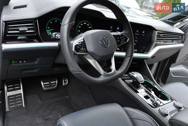 Позашляховик / Кросовер Volkswagen Touareg 2024 в Одесі фото 35 Позашляховик / Кросовер Volkswagen Touareg 2024 в Одесі