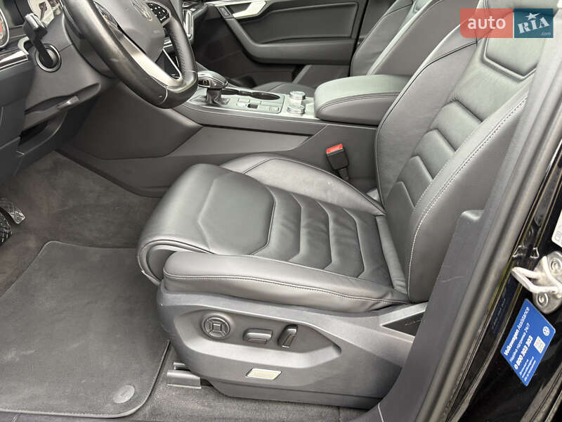 Внедорожник / Кроссовер Volkswagen Touareg 2021 в Луцке