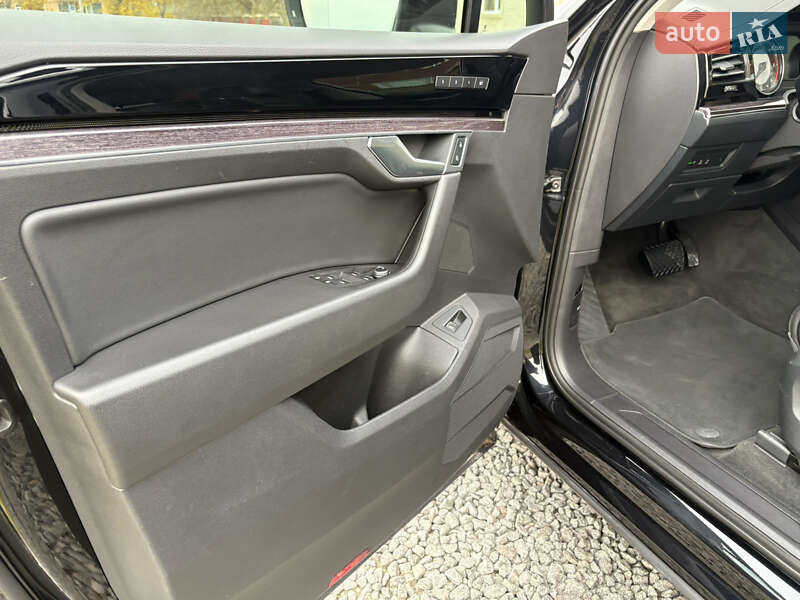 Внедорожник / Кроссовер Volkswagen Touareg 2021 в Луцке