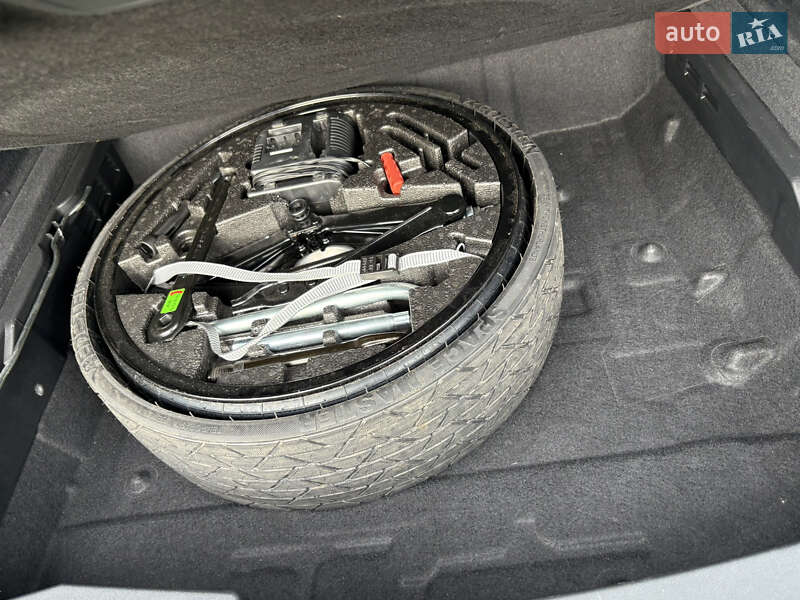 Внедорожник / Кроссовер Volkswagen Touareg 2021 в Луцке