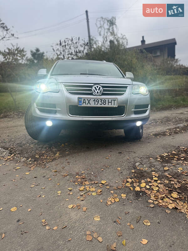 Внедорожник / Кроссовер Volkswagen Touareg 2007 в Харькове