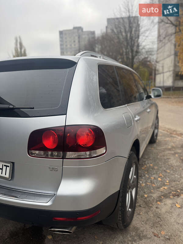 Внедорожник / Кроссовер Volkswagen Touareg 2007 в Харькове