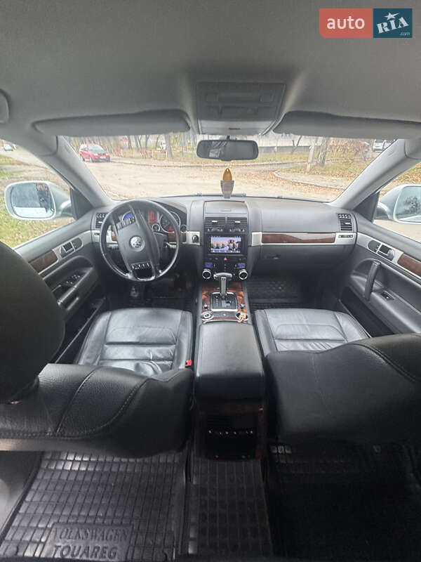 Внедорожник / Кроссовер Volkswagen Touareg 2007 в Харькове