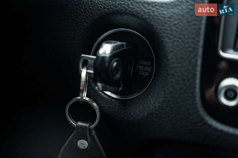 Позашляховик / Кросовер Volkswagen Touareg 2016 в Києві фото 37 Позашляховик / Кросовер Volkswagen Touareg 2016 в Києві