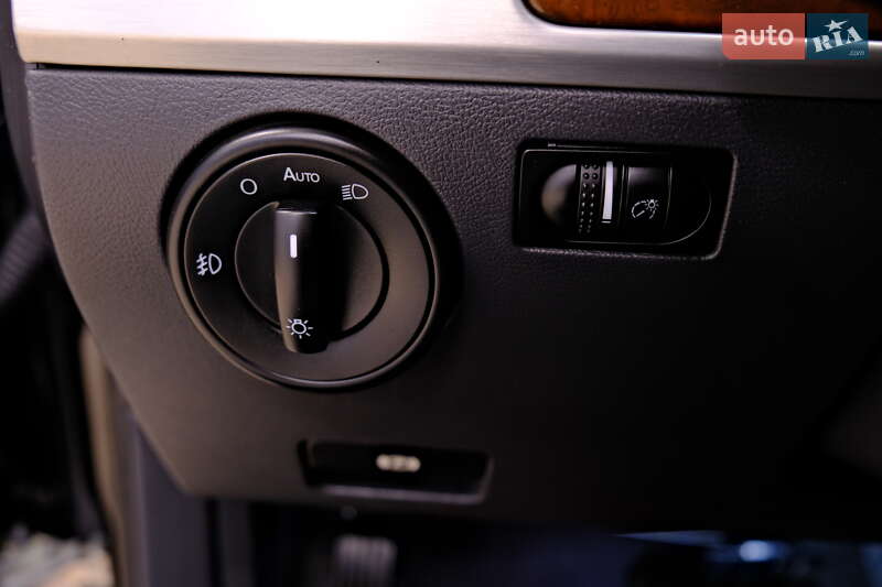 Внедорожник / Кроссовер Volkswagen Touareg 2008 в Одессе