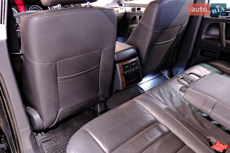 Внедорожник / Кроссовер Volkswagen Touareg 2008 в Одессе