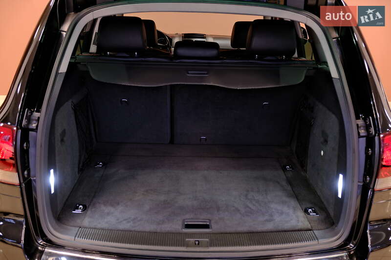 Внедорожник / Кроссовер Volkswagen Touareg 2008 в Одессе