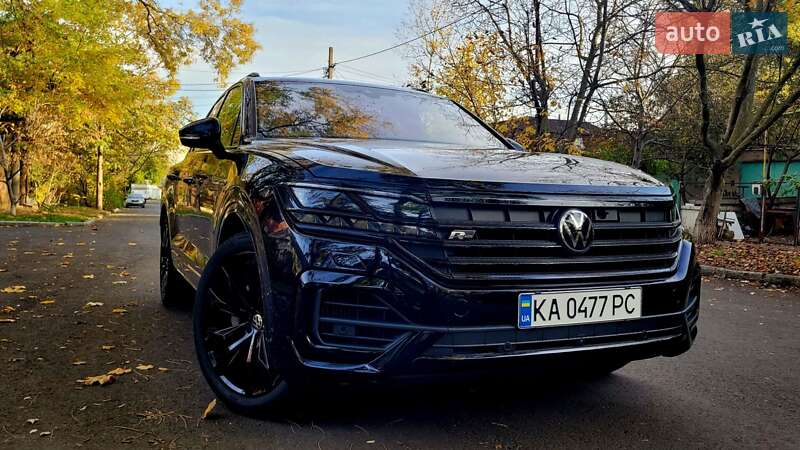 Внедорожник / Кроссовер Volkswagen Touareg 2020 в Николаеве