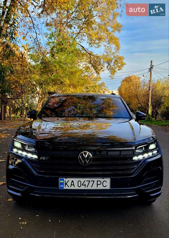 Внедорожник / Кроссовер Volkswagen Touareg 2020 в Николаеве