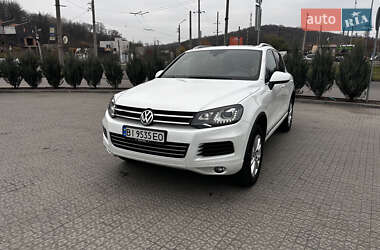 Позашляховик / Кросовер Volkswagen Touareg 2014 в Полтаві