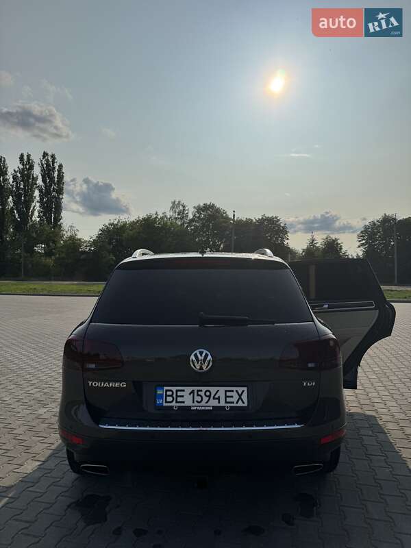 Позашляховик / Кросовер Volkswagen Touareg 2012 в Врадіївці