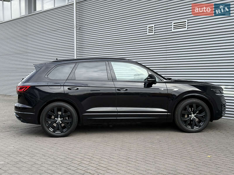 Внедорожник / Кроссовер Volkswagen Touareg 2021 в Ровно