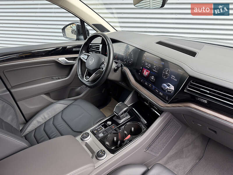 Внедорожник / Кроссовер Volkswagen Touareg 2021 в Ровно