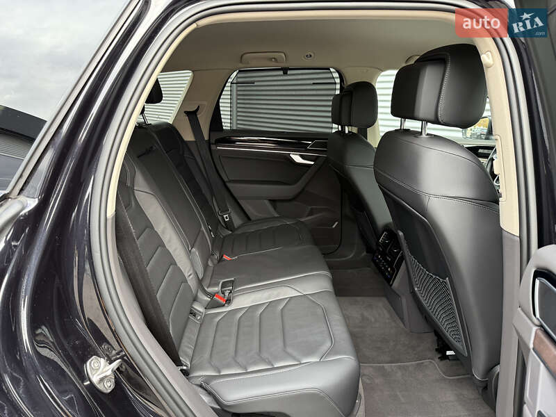 Внедорожник / Кроссовер Volkswagen Touareg 2021 в Ровно