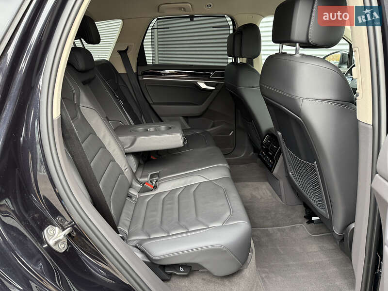 Внедорожник / Кроссовер Volkswagen Touareg 2021 в Ровно