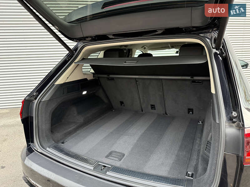 Внедорожник / Кроссовер Volkswagen Touareg 2021 в Ровно