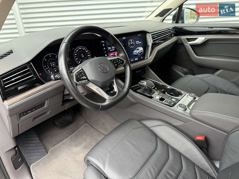 Внедорожник / Кроссовер Volkswagen Touareg 2021 в Ровно