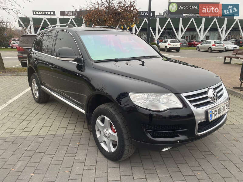 Позашляховик / Кросовер Volkswagen Touareg 2007 в Хмельницькому