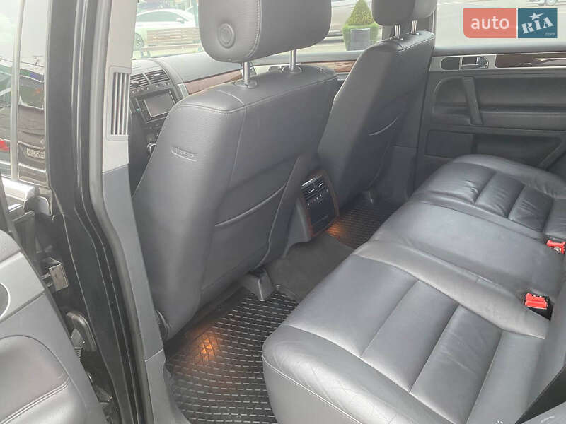 Позашляховик / Кросовер Volkswagen Touareg 2007 в Хмельницькому