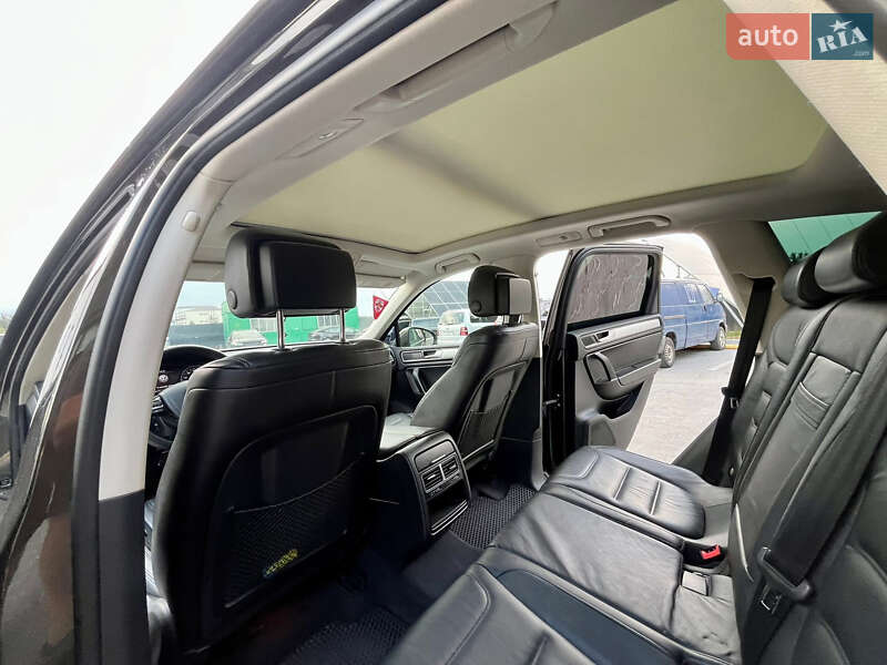 Внедорожник / Кроссовер Volkswagen Touareg 2015 в Владимире фото 55 Внедорожник / Кроссовер Volkswagen Touareg 2015 в Владимире