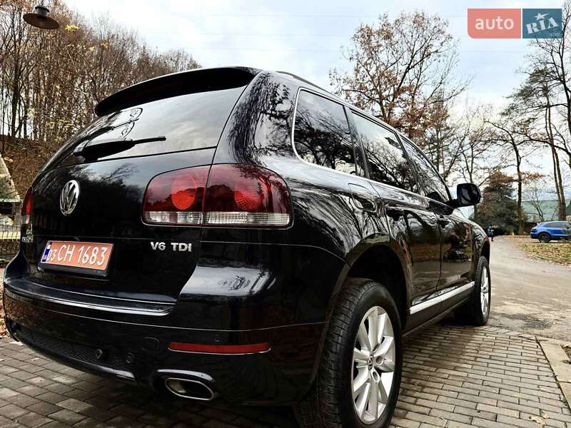 Позашляховик / Кросовер Volkswagen Touareg 2009 в Солотвині