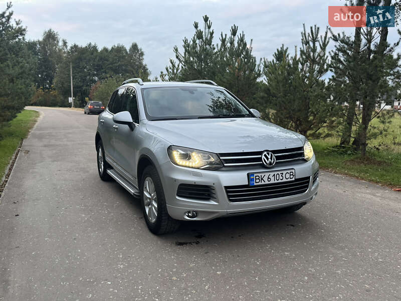 Внедорожник / Кроссовер Volkswagen Touareg 2010 в Яворове