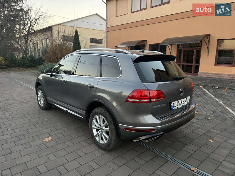 Позашляховик / Кросовер Volkswagen Touareg 2017 в Береговому фото 5 Позашляховик / Кросовер Volkswagen Touareg 2017 в Береговому