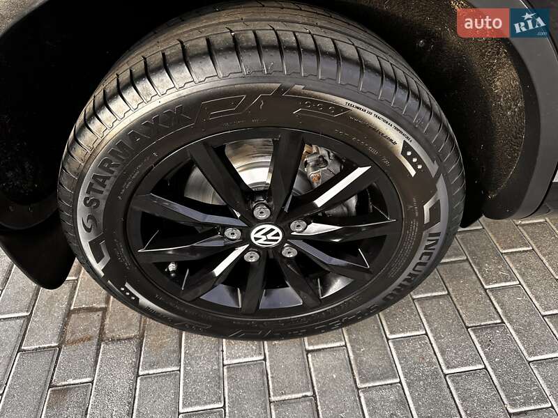 Внедорожник / Кроссовер Volkswagen Touareg 2015 в Харькове фото 14 Внедорожник / Кроссовер Volkswagen Touareg 2015 в Харькове