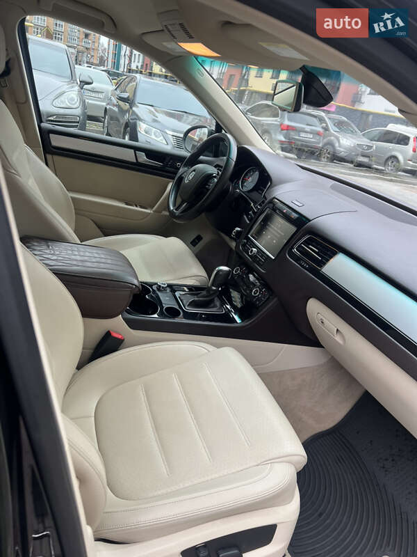Внедорожник / Кроссовер Volkswagen Touareg 2013 в Житомире фото 8 Внедорожник / Кроссовер Volkswagen Touareg 2013 в Житомире