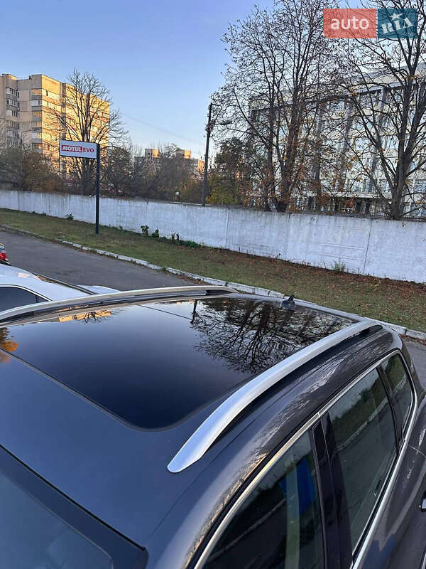 Позашляховик / Кросовер Volkswagen Touareg 2011 в Кам'янець-Подільському