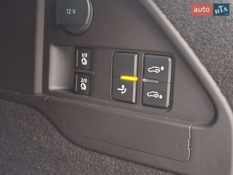 Внедорожник / Кроссовер Volkswagen Touareg 2016 в Ивано-Франковске фото 20 Внедорожник / Кроссовер Volkswagen Touareg 2016 в Ивано-Франковске