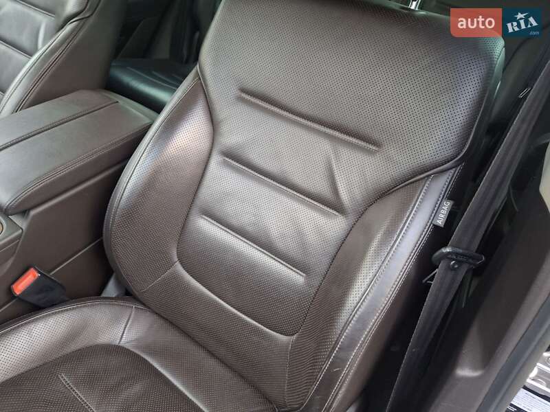 Внедорожник / Кроссовер Volkswagen Touareg 2016 в Ивано-Франковске фото 49 Внедорожник / Кроссовер Volkswagen Touareg 2016 в Ивано-Франковске