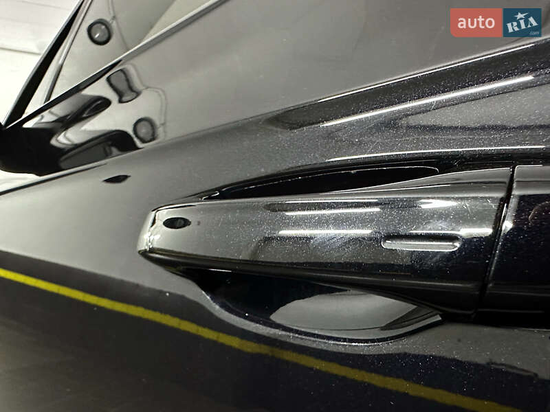 Позашляховик / Кросовер Volkswagen Touareg 2019 в Козятині