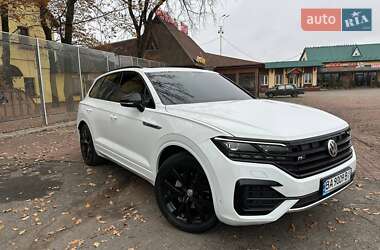Позашляховик / Кросовер Volkswagen Touareg 2019 в Умані