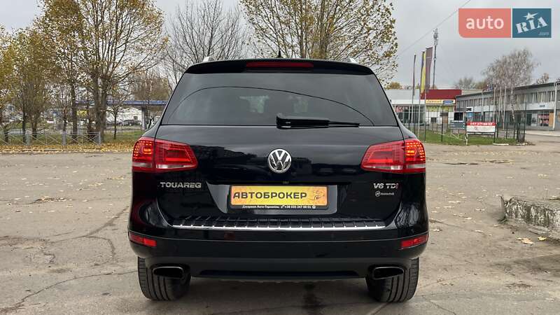 Позашляховик / Кросовер Volkswagen Touareg 2014 в Миколаєві