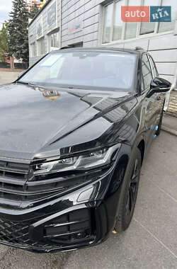 Позашляховик / Кросовер Volkswagen Touareg 2025 в Харкові