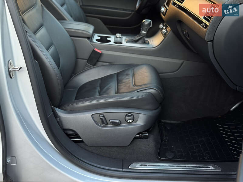 Внедорожник / Кроссовер Volkswagen Touareg 2014 в Мукачево фото 67 Внедорожник / Кроссовер Volkswagen Touareg 2014 в Мукачево