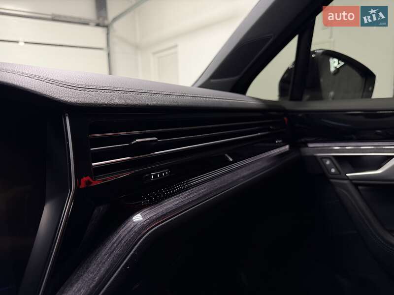 Позашляховик / Кросовер Volkswagen Touareg 2019 в Тернополі фото 42 Позашляховик / Кросовер Volkswagen Touareg 2019 в Тернополі