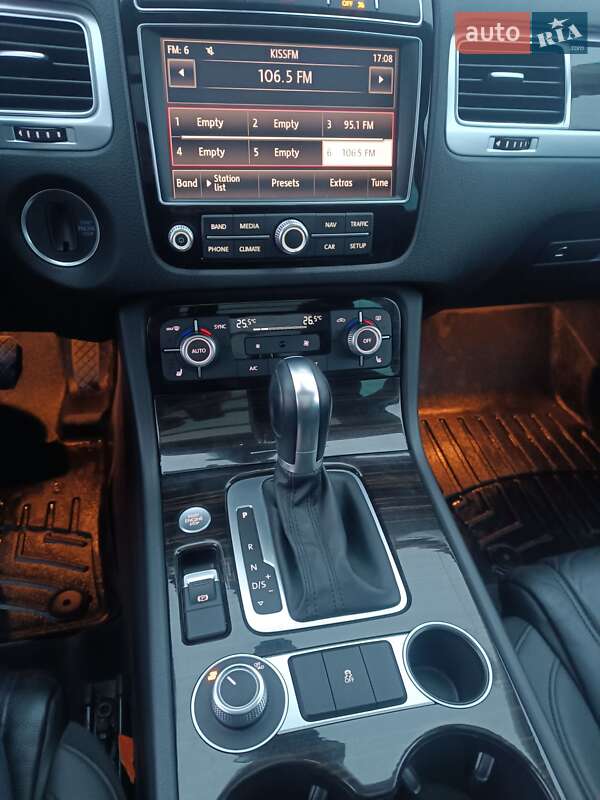Внедорожник / Кроссовер Volkswagen Touareg 2015 в Киеве фото 15 Внедорожник / Кроссовер Volkswagen Touareg 2015 в Киеве
