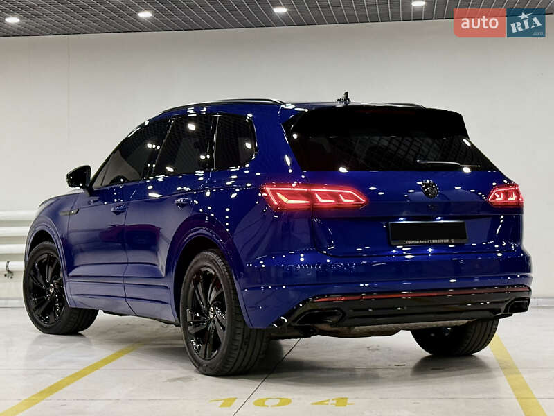 Позашляховик / Кросовер Volkswagen Touareg 2022 в Києві