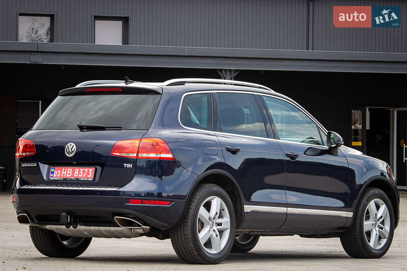 Позашляховик / Кросовер Volkswagen Touareg 2013 в Нововолинську