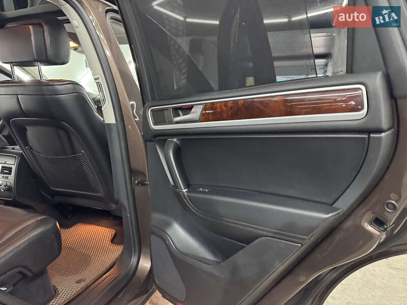 Позашляховик / Кросовер Volkswagen Touareg 2013 в Кременці фото 50 Позашляховик / Кросовер Volkswagen Touareg 2013 в Кременці