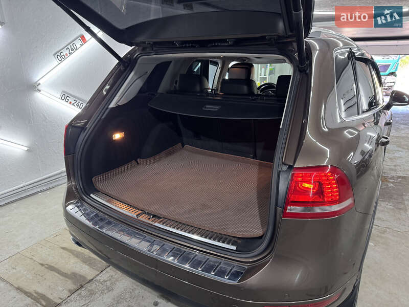 Позашляховик / Кросовер Volkswagen Touareg 2013 в Кременці фото 53 Позашляховик / Кросовер Volkswagen Touareg 2013 в Кременці