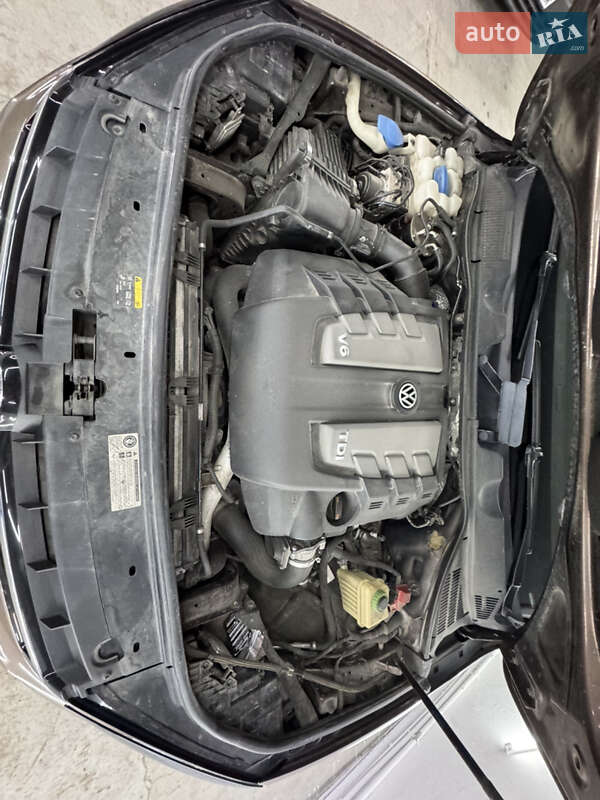 Позашляховик / Кросовер Volkswagen Touareg 2013 в Кременці фото 61 Позашляховик / Кросовер Volkswagen Touareg 2013 в Кременці