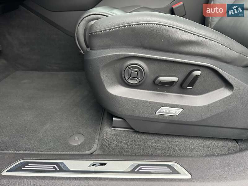 Внедорожник / Кроссовер Volkswagen Touareg 2020 в Хмельницком