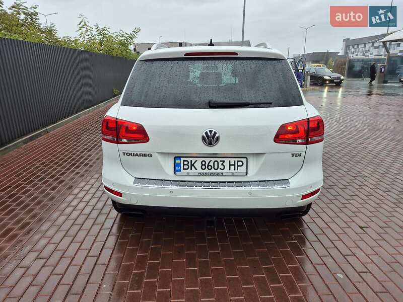 Внедорожник / Кроссовер Volkswagen Touareg 2012 в Сарнах фото 3 Внедорожник / Кроссовер Volkswagen Touareg 2012 в Сарнах