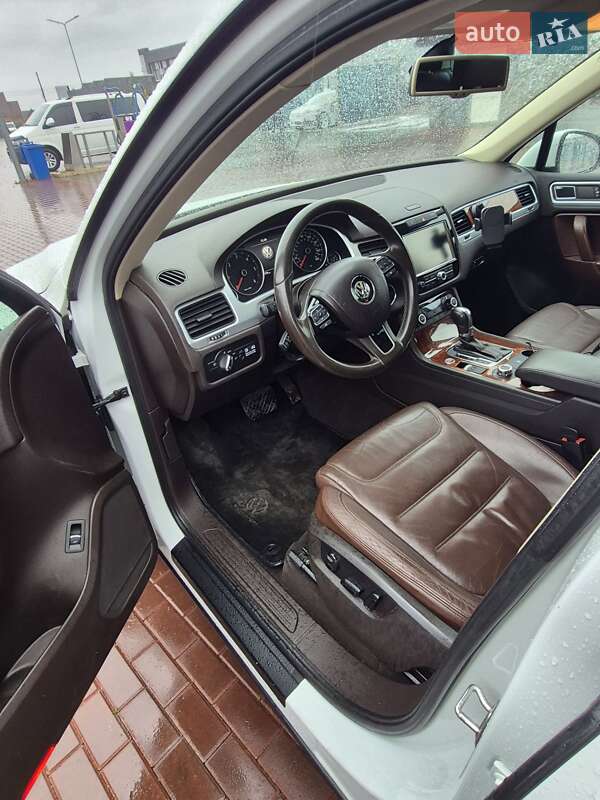 Внедорожник / Кроссовер Volkswagen Touareg 2012 в Сарнах фото 17 Внедорожник / Кроссовер Volkswagen Touareg 2012 в Сарнах