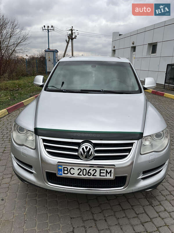 Позашляховик / Кросовер Volkswagen Touareg 2008 в Львові