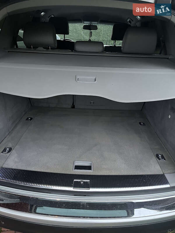 Позашляховик / Кросовер Volkswagen Touareg 2008 в Львові